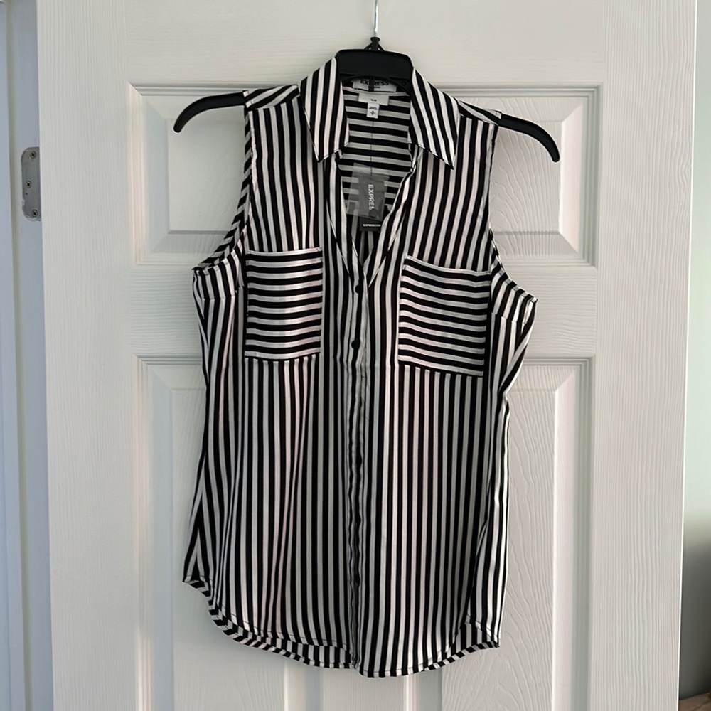 NWT Express Sleeveless Button top